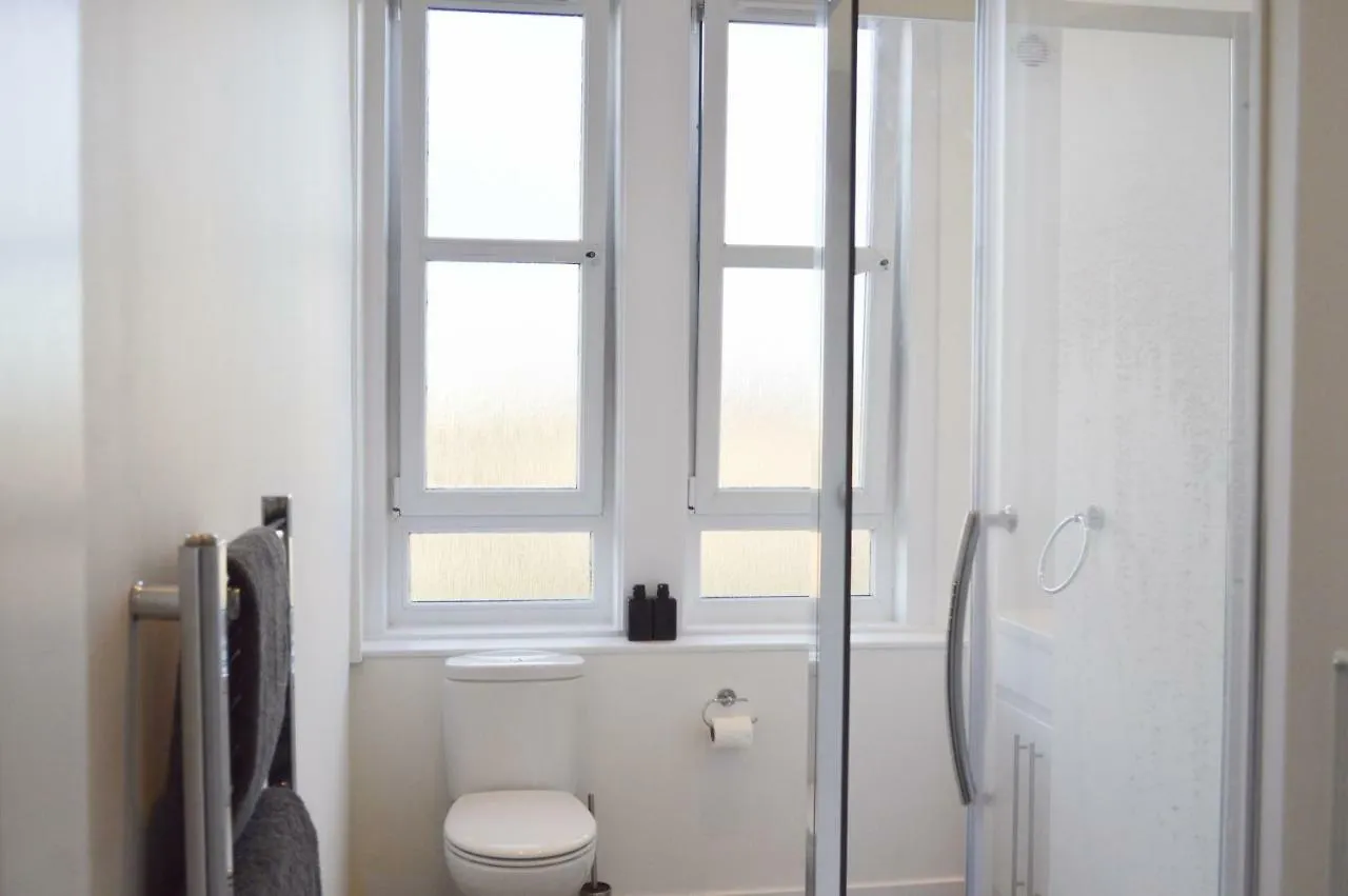 Modern 1 Bedroom Flat In The Heart Of Edinburgh