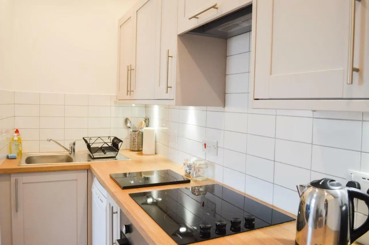 Apartment Modern 1 Bedroom Flat In The Heart Of Edinburgh